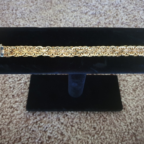 Beautiful Womens Gold Bracelet 18kt Gold. 12.4 grams - Picture 7 of 7